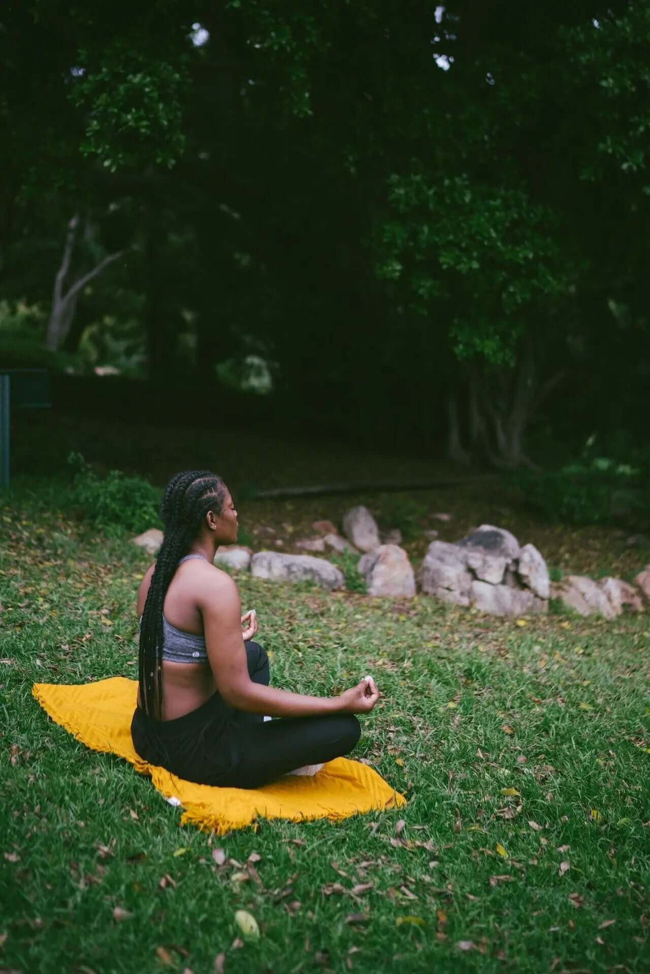 Entdecke die Kraft von CBD und Meditation Blog-Artikel Ratgeber